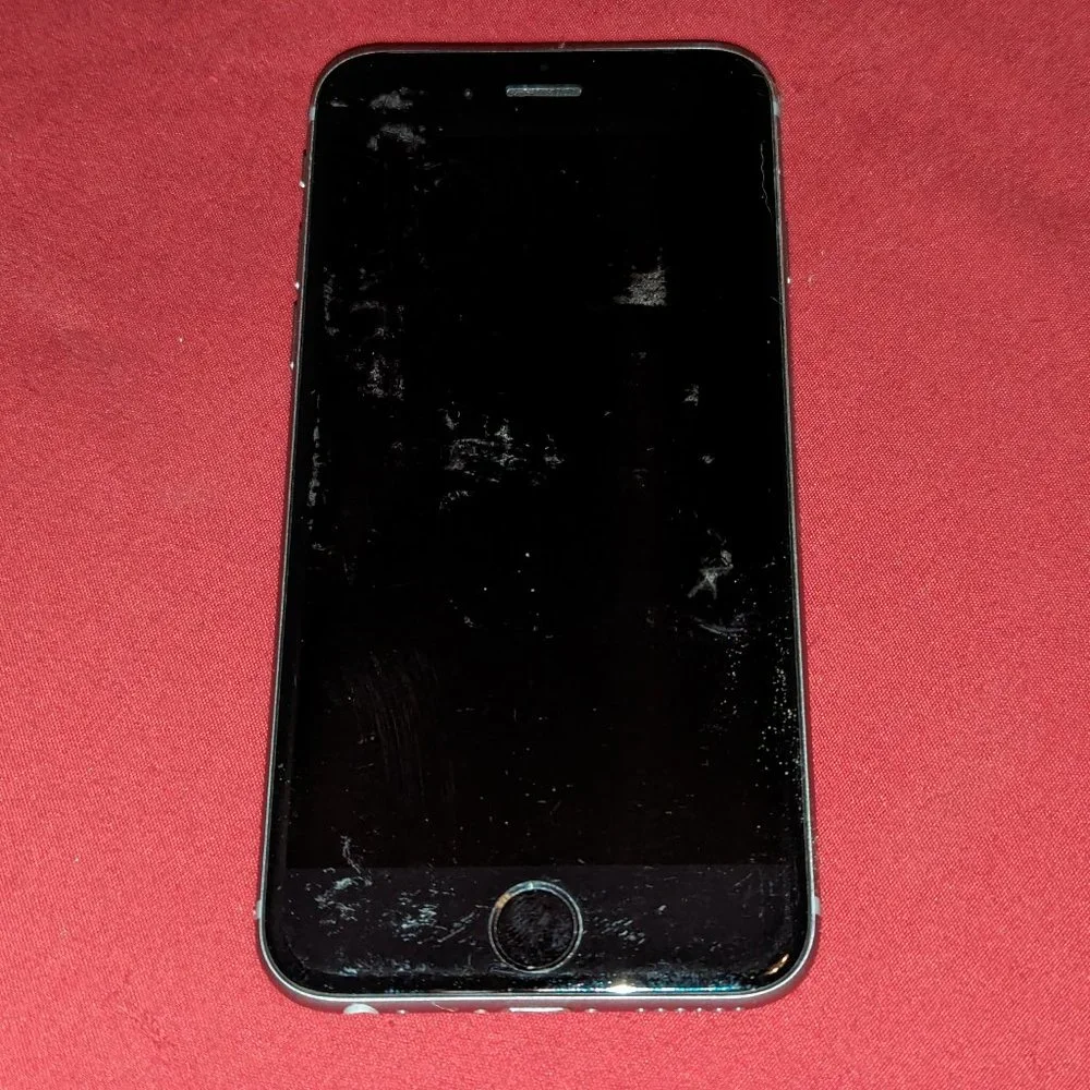 iPhone 6 (A1586) - 64 GB #3 (For parts)***